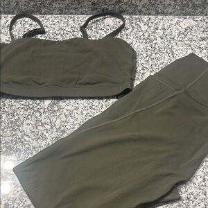 Yogalicious Olive Green Leggings Set